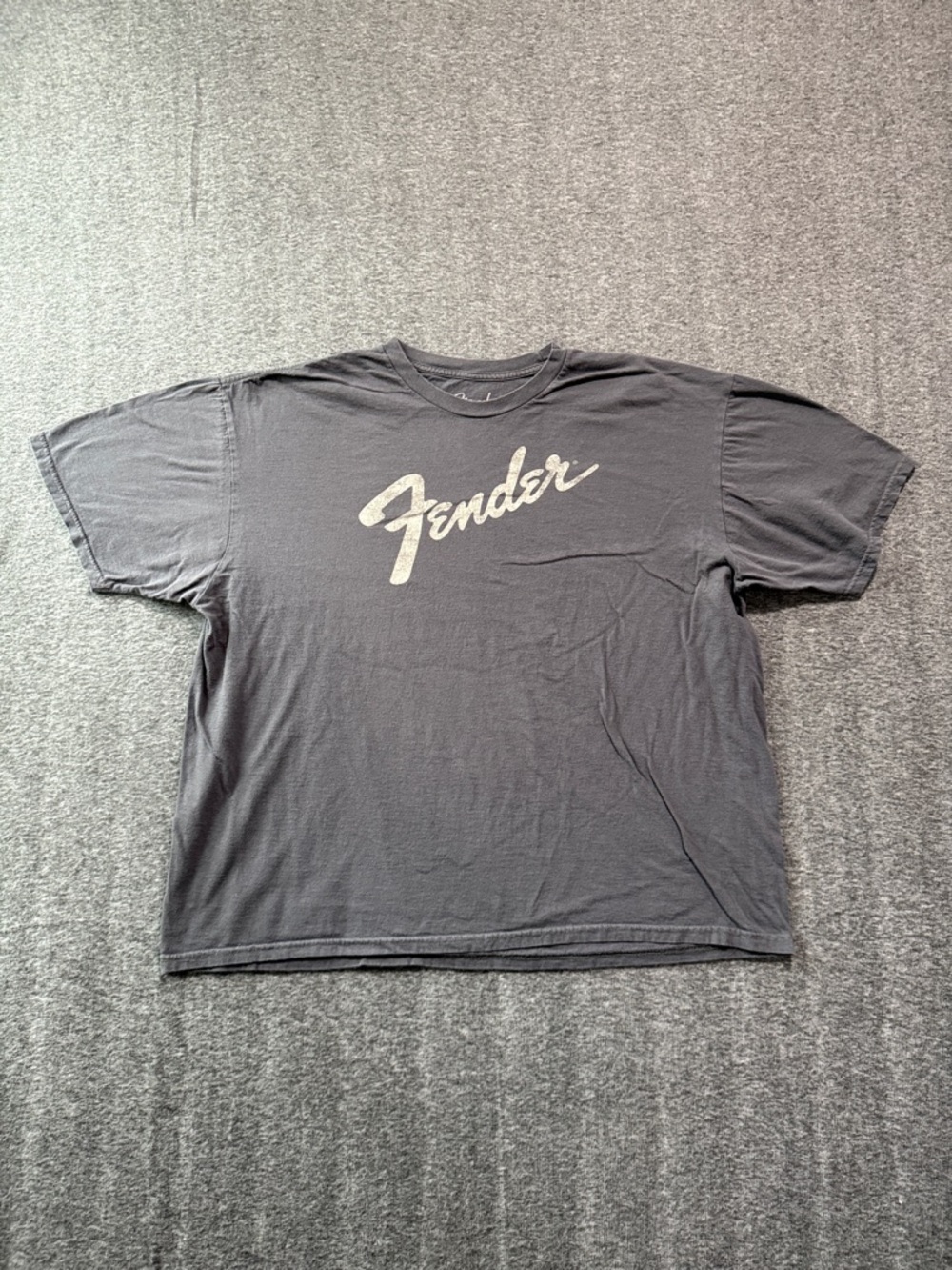 Fender Gray Short Sleeve Distressed Logo Tee with Cream Script Size XXL